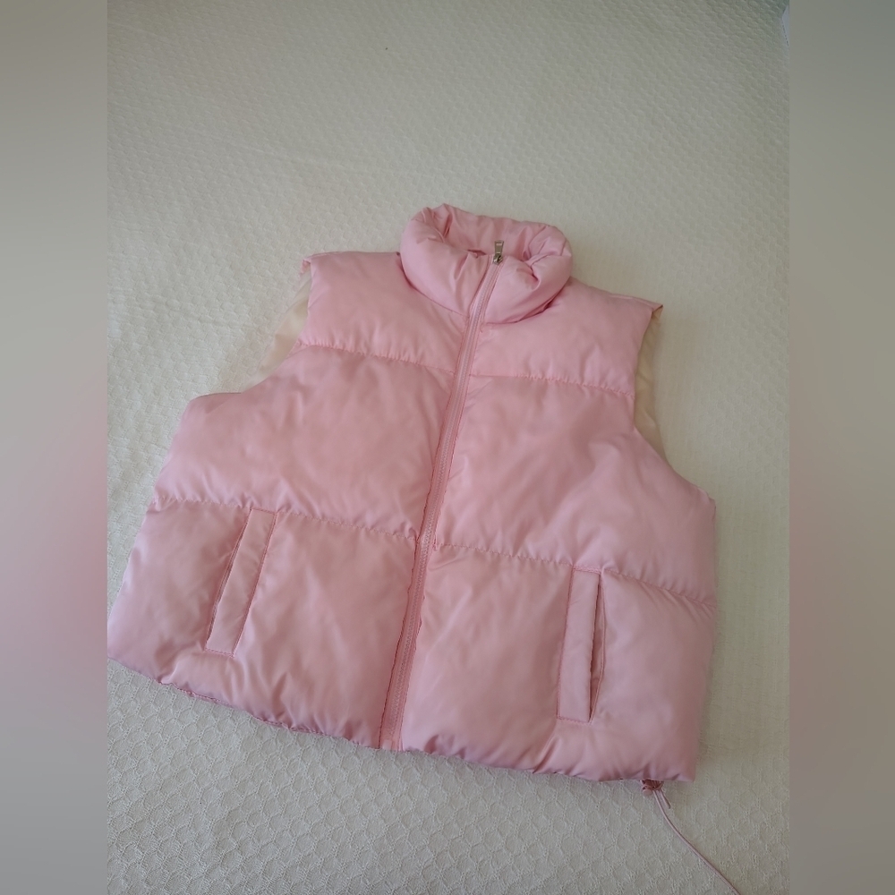 Charlotte Russe Light Pink and Cream Puffer Vest Size  XL